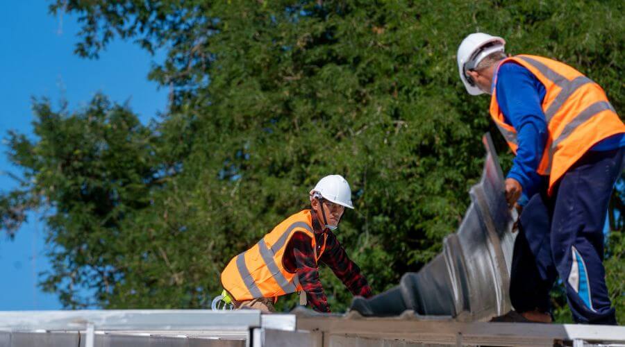 Expert top industrial roofings services in Baileyville, IL